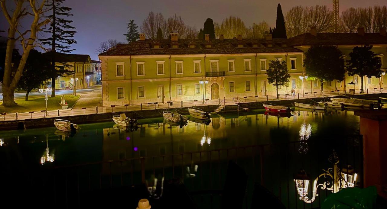 Time To Relax - La Terrazza Sul Lago Peschiera del Garda Eksteriør bilde